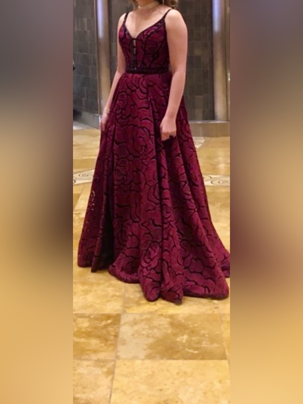 Elegant Floral Jacquard Maxi Skirt in Burgundy